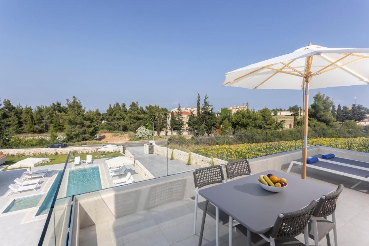 Anna Mare Luxury Apartments Afytos Exterior foto