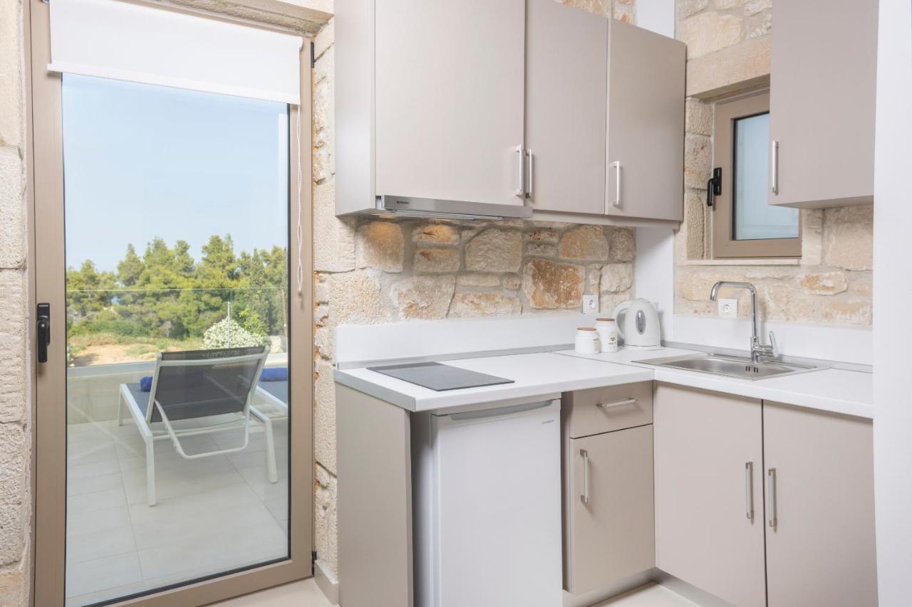 Anna Mare Luxury Apartments Afytos Exterior foto