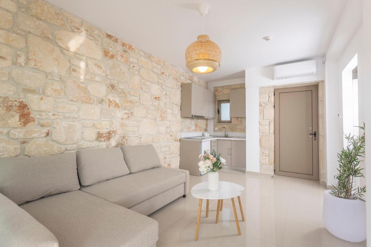 Anna Mare Luxury Apartments Afytos Exterior foto