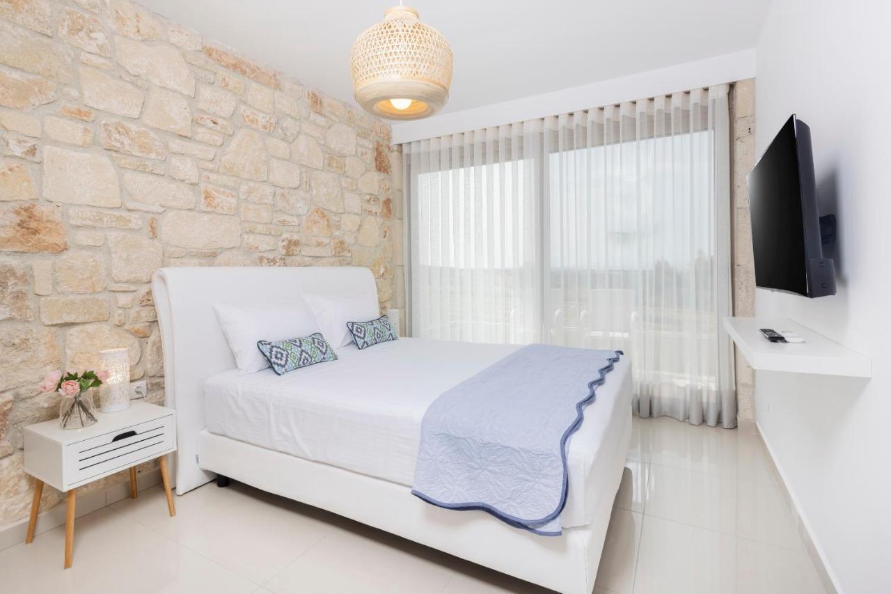 Anna Mare Luxury Apartments Afytos Exterior foto