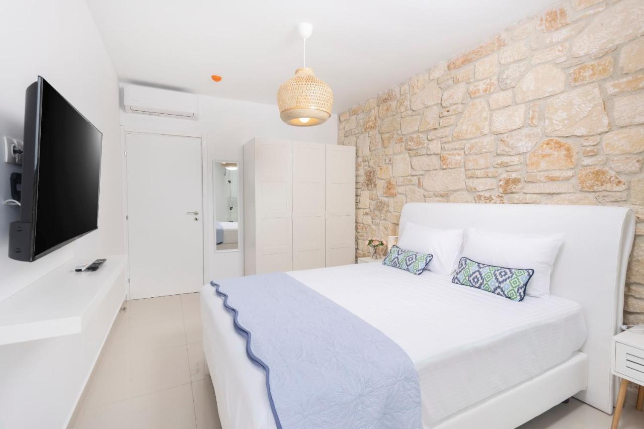 Anna Mare Luxury Apartments Afytos Exterior foto